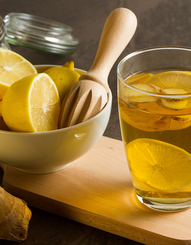 tee und vitamine helfen bei Erkältung und Erkältungskopfschmerzen