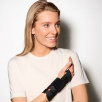 Manu-Hit L 07032 m Schw Handgelenkbandage 27cm, 1 st, SPORLASTIC GmbH & Co. KG